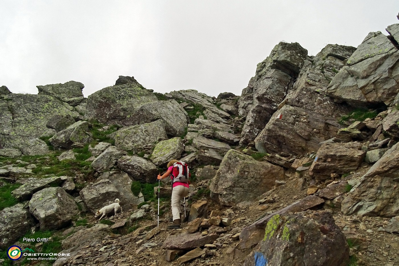 65 Su placche di roccia.JPG -                                